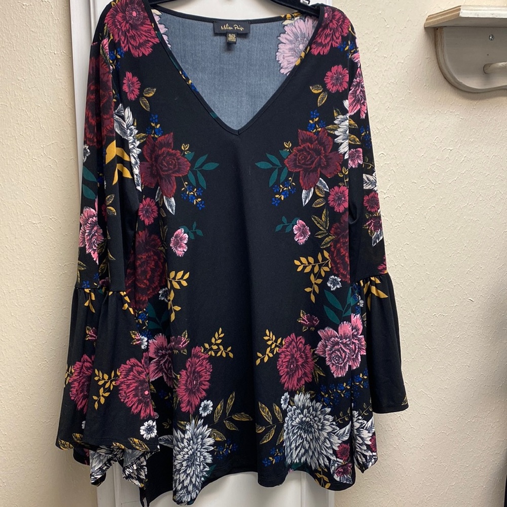 Floral bell sleeve top